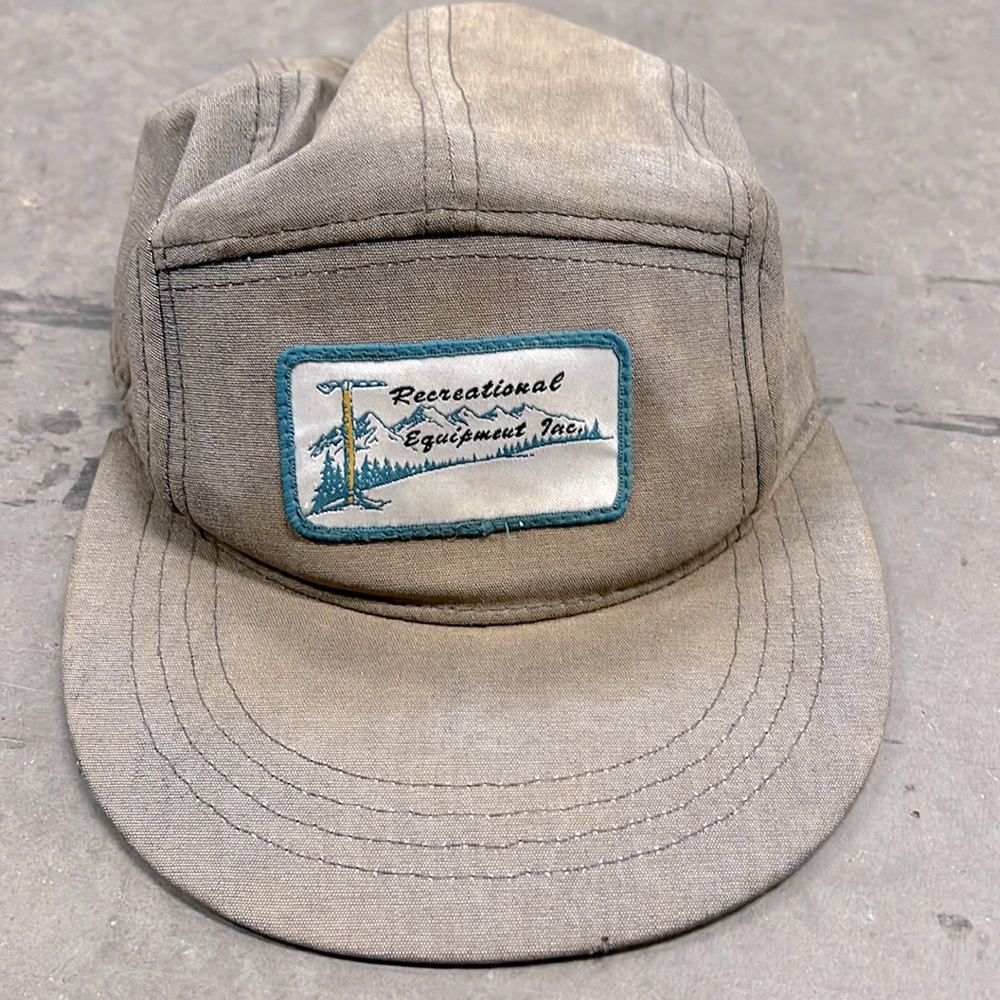 Vintage REI hat